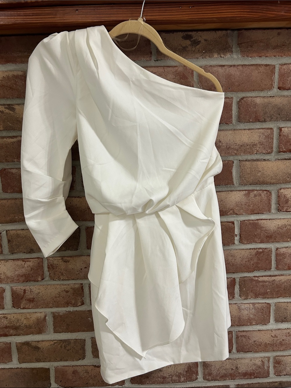 DO+BE Off-Shoulder Ivory Ruffle Cocktail Dress